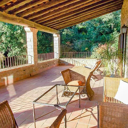 Villa Quaint With Swimming Pool In Spain