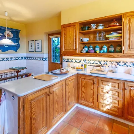 Quaint With Swimming Pool In Spain